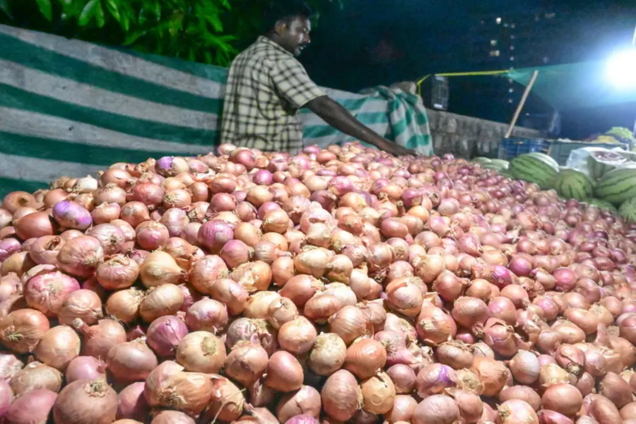 Relief for households; Onion price drops sharply