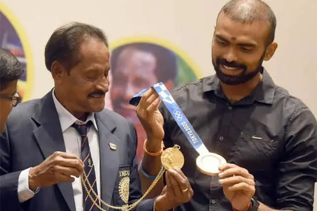 ശ്രീജേഷിനും മുൻപേ ഒളിമ്പിക് മെഡൽ കഴുത്തിലണിഞ്ഞ മലയാളി, ചരിത്രം കുറിച്ച കണ്ണൂർക്കാരൻ