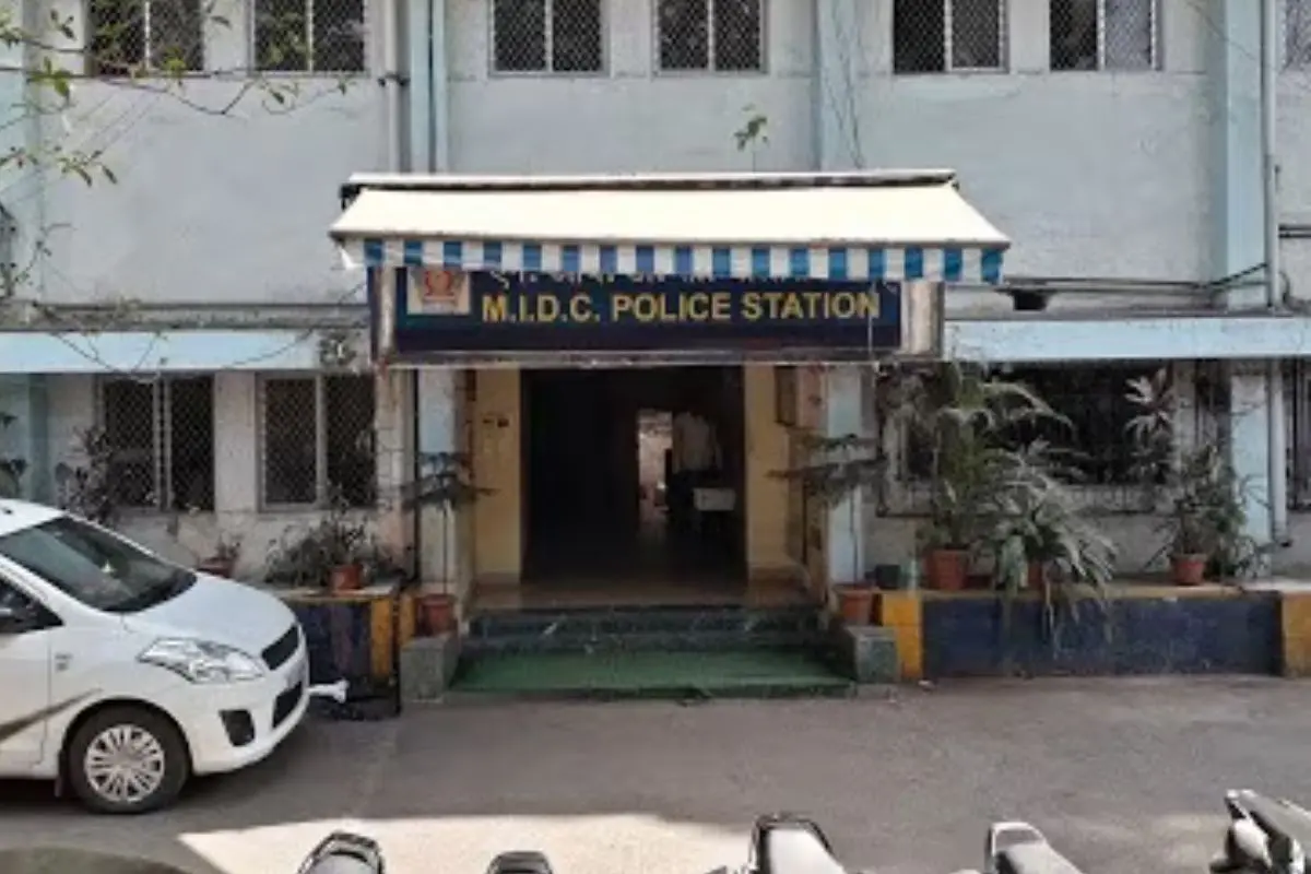 The MIDC Police Station in Andheri, Mumbai, where an FIR was registered against three men accused of kidnapping and extorting a cylinder delivery driver twice within two months. Photo: X