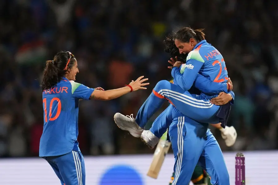 'You have inspired countless young girls to pick up bat and ball, take the field and believe': Sachin's message to champions