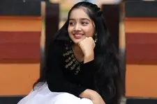 “നിങ്ങൾ കുട്ടികൾക്ക് നേരെ കണ്ണടച്ചോളൂ, പക്ഷെ ഇവിടെ മുഴുവൻ ഇരുട്ട് ആണെന്ന് പറയരുത്”