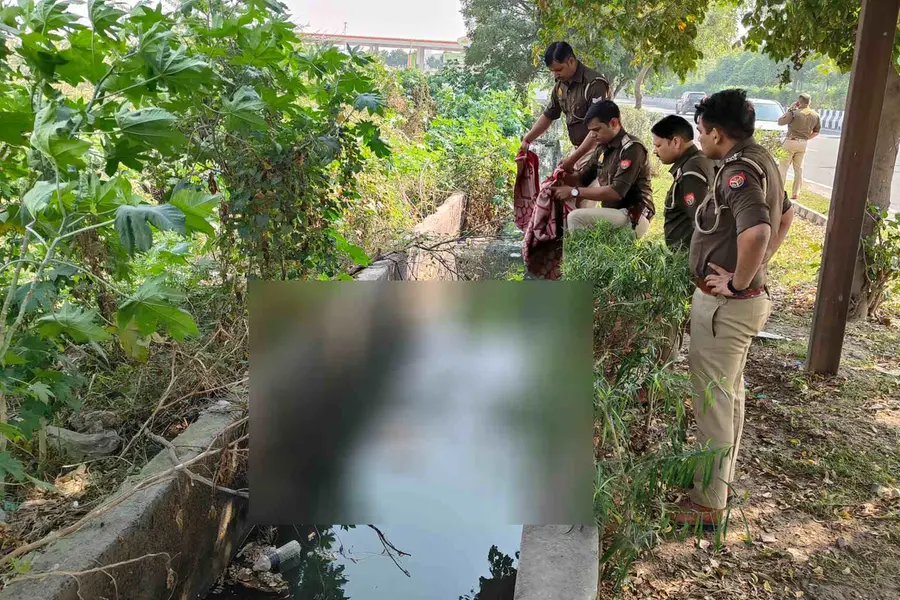 കൈപ്പത്തികളും തലയുമില്ല, സ്ത്രീയുടെ നഗ്നമായ മൃതദേഹം ഓടയില്‍; കൊലപാതകമെന്ന് സംശയം