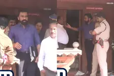 മോൻസന്റെ വീട്ടിലെ മോഷണവും വ്യാജം? വീടൊഴിയാതിരിക്കാൻ ചമച്ച കള്ളക്കഥയെന്ന നിഗമനത്തിൽ പോലീസ്