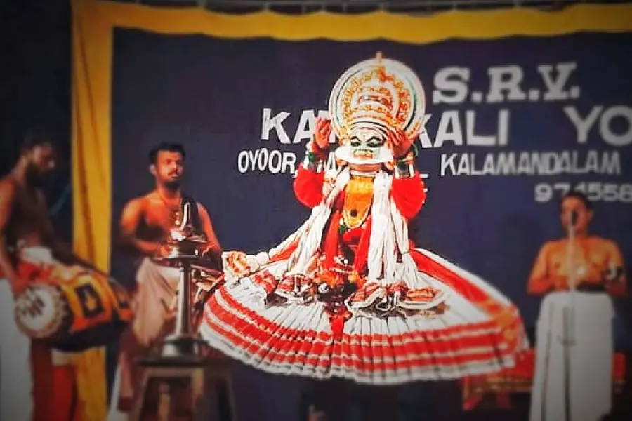 kathakali madhu varanasi