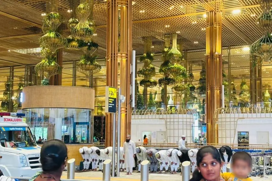 ബെംഗളൂരു വിമാനത്താവളത്തില് നിസ്കാരം; സർക്കാരിനെതിരേ വിമർശനവുമായി ബിജെപി | Video