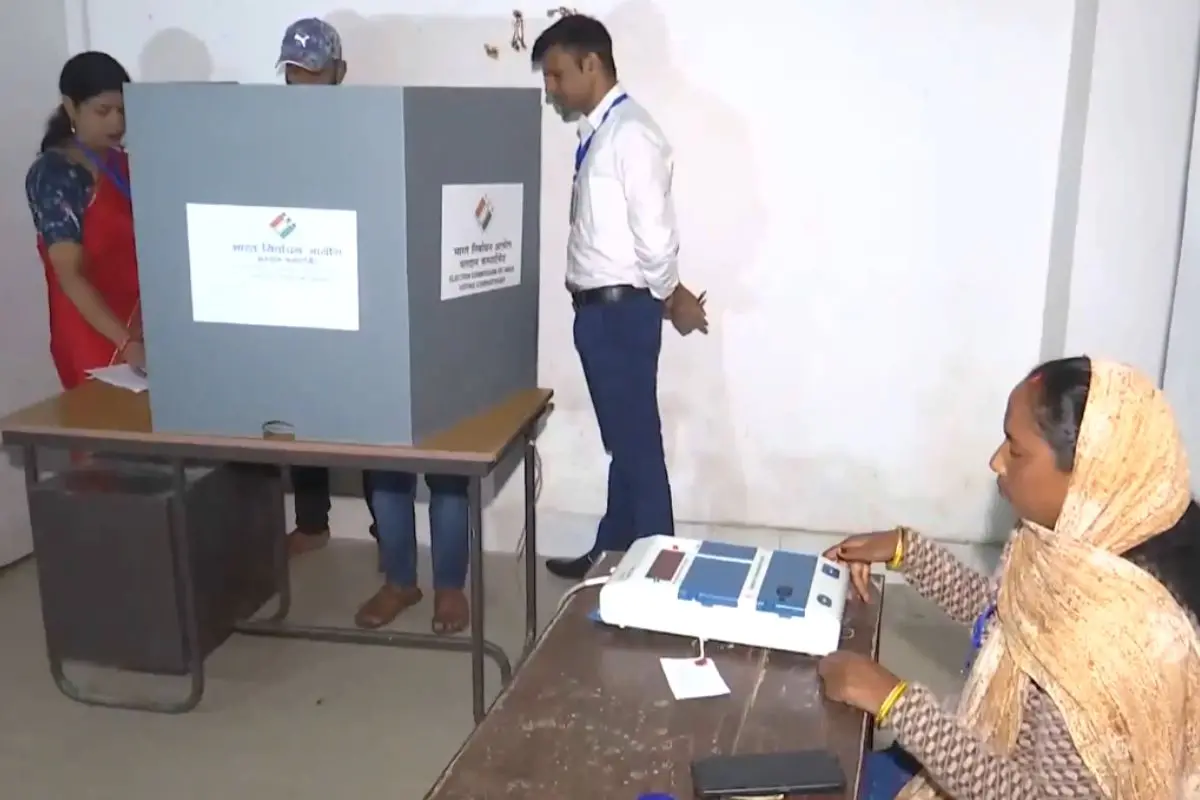 Mock polling underway at a polling booth in Bihar's Motihari | Photo: ANI