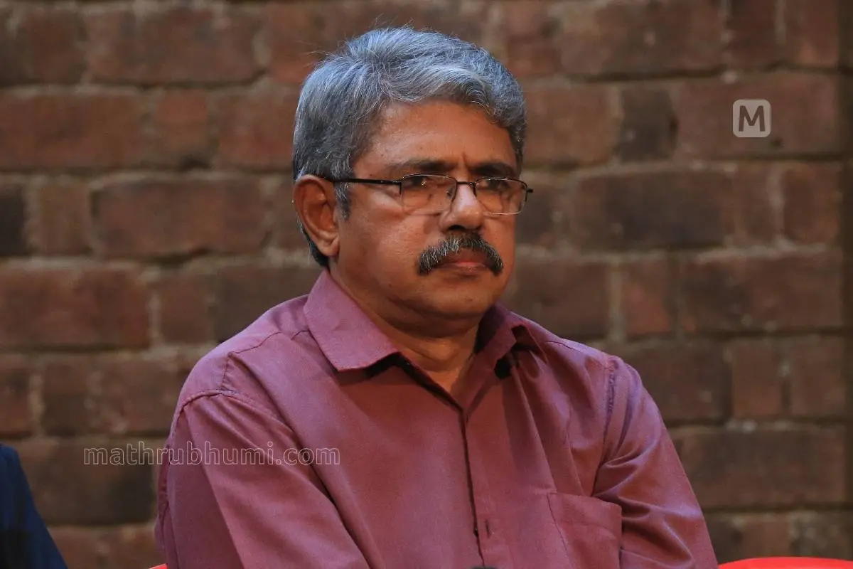 ബാലചന്ദ്രൻ ചുള്ളിക്കാട്