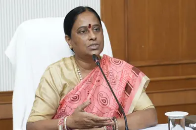 Telangana Minister retracts remark against actor Nagarjuna