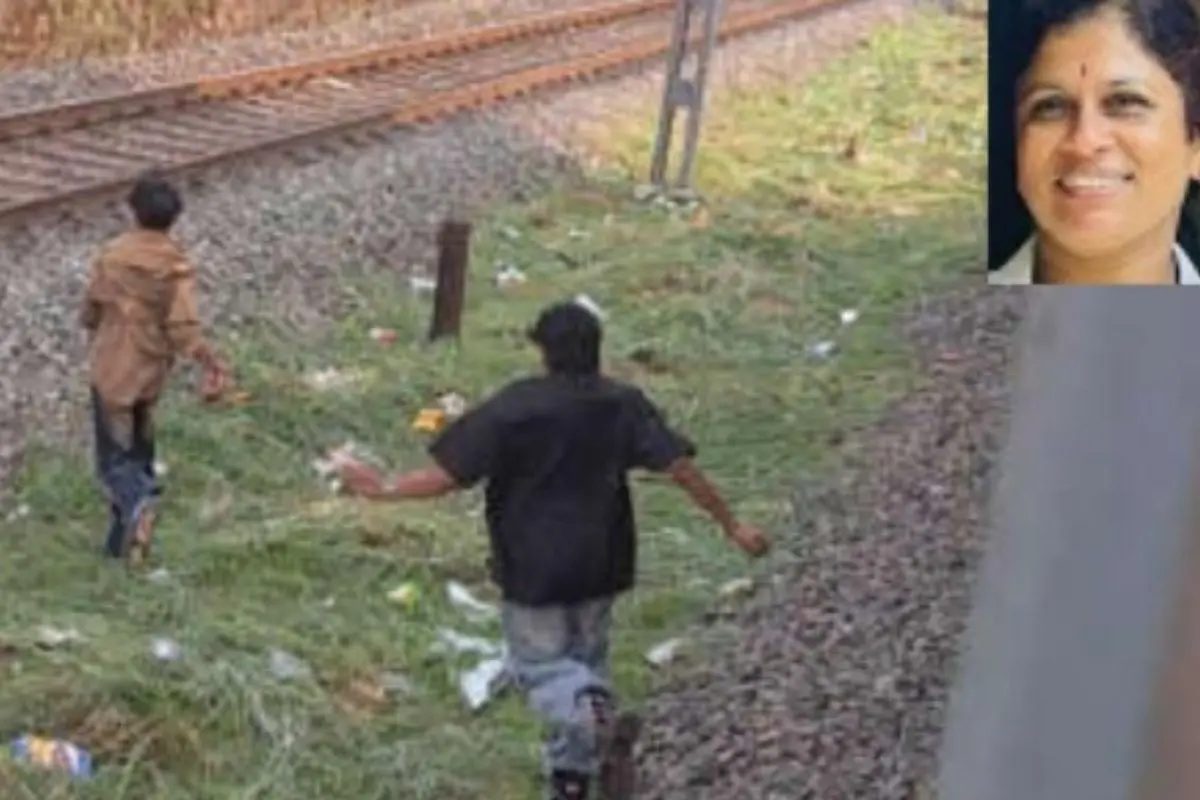 Image of people hlding stoen, Suma Chellath