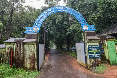 Prison officer stabbed by inmates using sharp tiles at Viyyur high-security jail