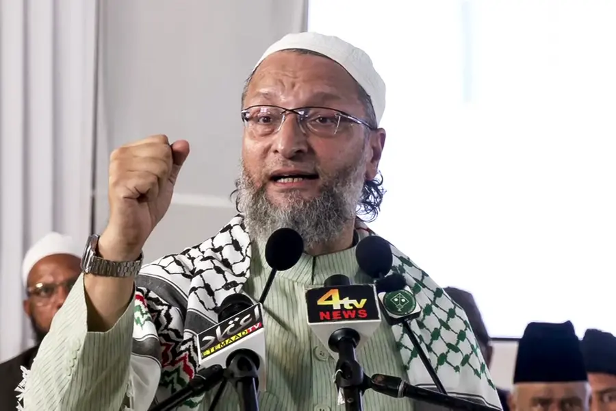 ആറിടത്ത് ലീഡ് ചെയ്ത് ഒവൈസിയുടെ AIMIM; കോണ്ഗ്രസിനെയും ഇടതുപാര്ട്ടികളെയും മറികടന്ന് മികച്ചപ്രകടനം