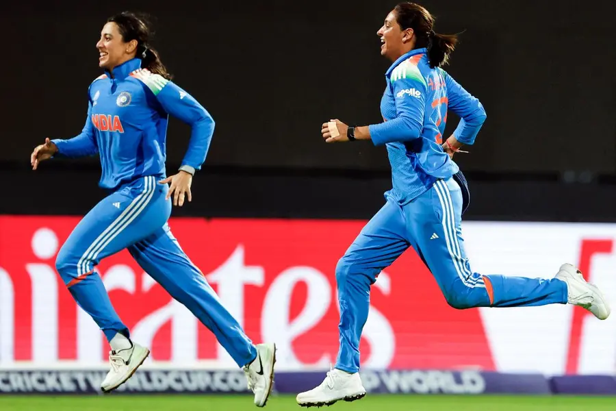 ‘Didn’t think of the pain in my left knee; giving over to Shafali was pure gut feeling’: Harmanpreet on WC final moments