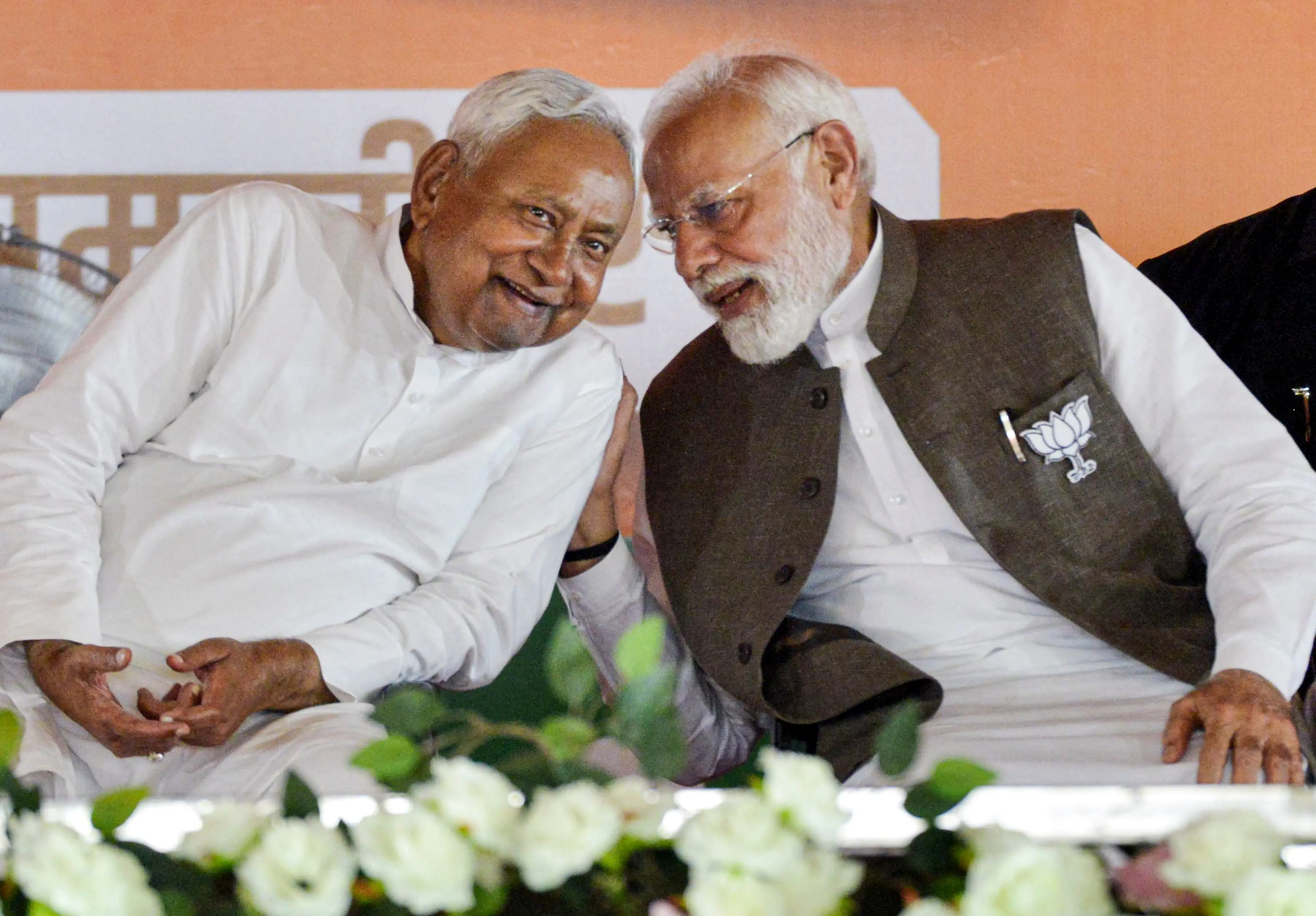 നിതീഷ് കുമാറും നരേന്ദ്ര മോദിയും | Photo: PTI