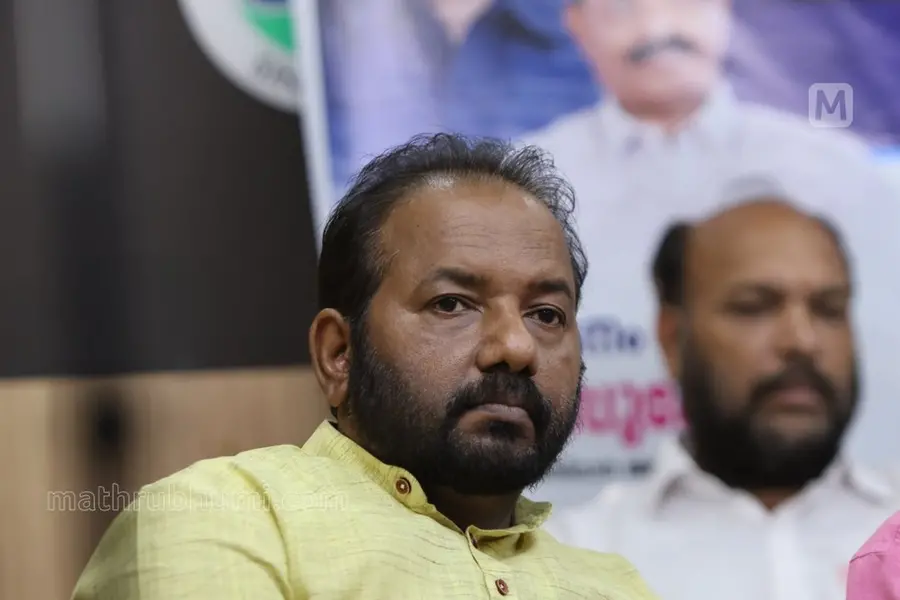 ‘കിങ്ങിണിക്കുട്ടനായല്ല രാജീവ് ചന്ദ്രശേഖർ രാഷ്ട്രീയത്തിലെത്തിയത്, ആനന്ദ് സ്ഥാനാർഥിപ്പട്ടികയിൽ ഇല്ലായിരുന്നു’