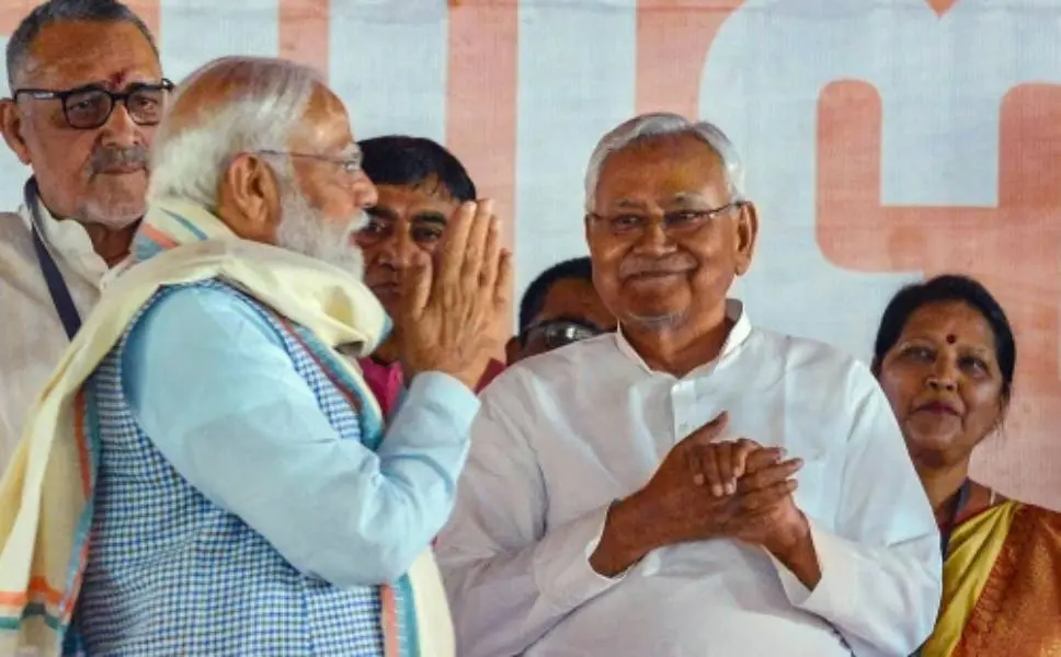 പ്രധാന മന്ത്രി നരേന്ദ്ര മോദിയും ബിഹാർ മുഖ്യമന്ത്രി നിതീഷ് കുമാറും | ഫോട്ടോ: പിടിഐ
