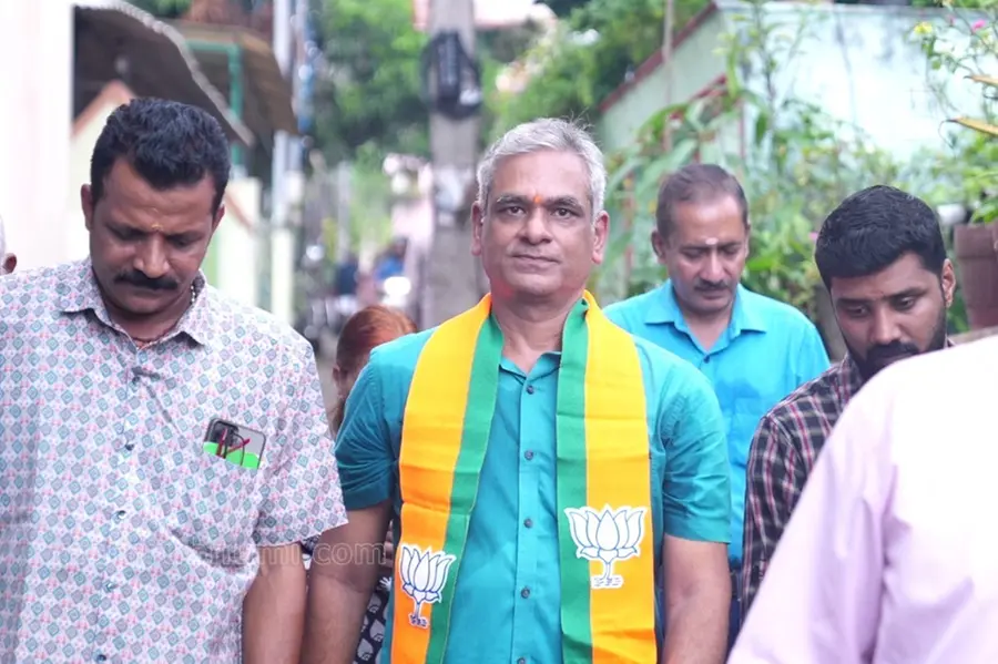 'മോദി സത്യസന്ധനായ മനുഷ്യൻ, രാജ്യം മുന്നോട്ട് പോകുമ്പോൾ കേരളം പിന്നോട്ട് പോകുന്നു' - എ കസ്തൂരി