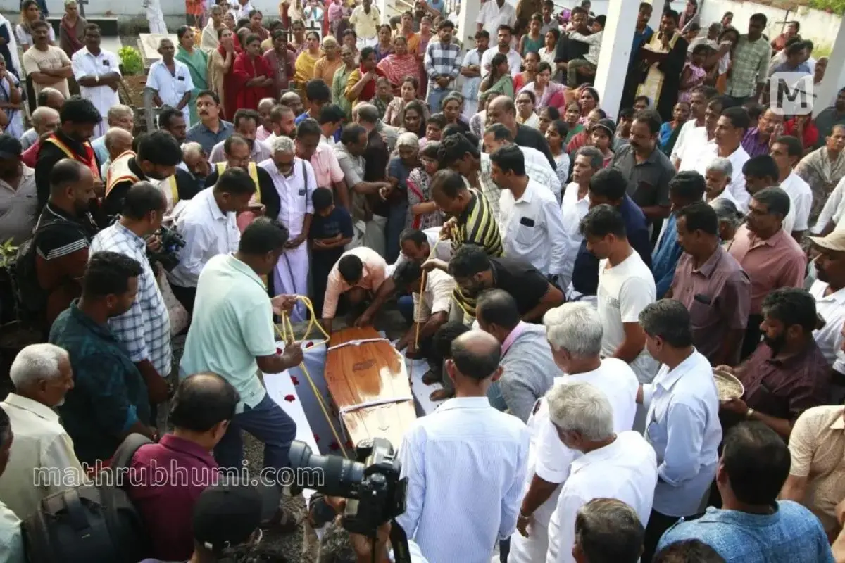 The funeral of the deceased BLO officer (Photo: Mathrubhumi)
