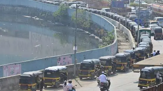 Autos and taxis stand idle outside a CNG pump as Mumbai grapples with a widespread fuel outage. Photo: X