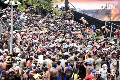 Sabarimala limits spot booking to 20,000; seven new booking centres to open at Nilakkal