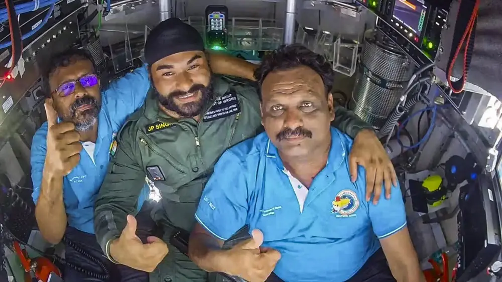Indian Aquanauts Cdr. Jatinder Pal Singh (Retd) & Senior Scientist Shri Raju Ramesh (right)