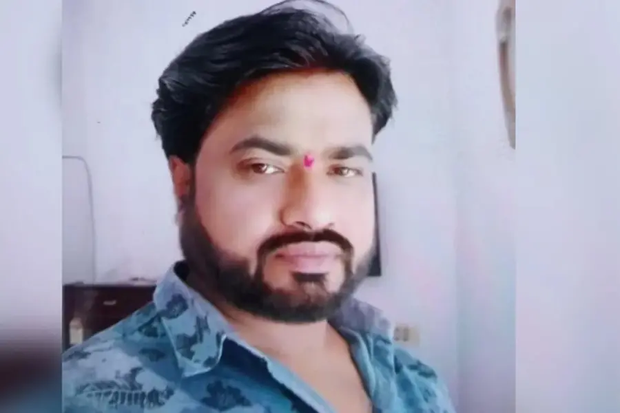 യാത്രയ്ക്കിടെ കടുത്ത നെഞ്ചുവേദന, ബസ് സുരക്ഷിതമായി ഒതുക്കി, ആശുപത്രിയില് എത്തുന്നതിനുമുന്പേ ഡ്രൈവര് മരിച്ചു
