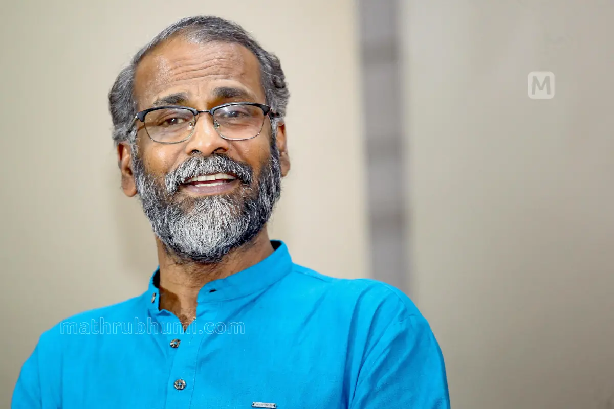 സുനില്‍ പി. ഇളയിടം