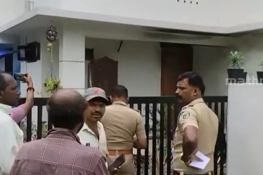 തിരുവനന്തപുരത്ത് കതിനയ്ക്ക് തീപിടിച്ച് വീട്ടിൽ പൊട്ടിത്തെറി; ഒരാൾക്ക് ഗുരുതര പരിക്ക്