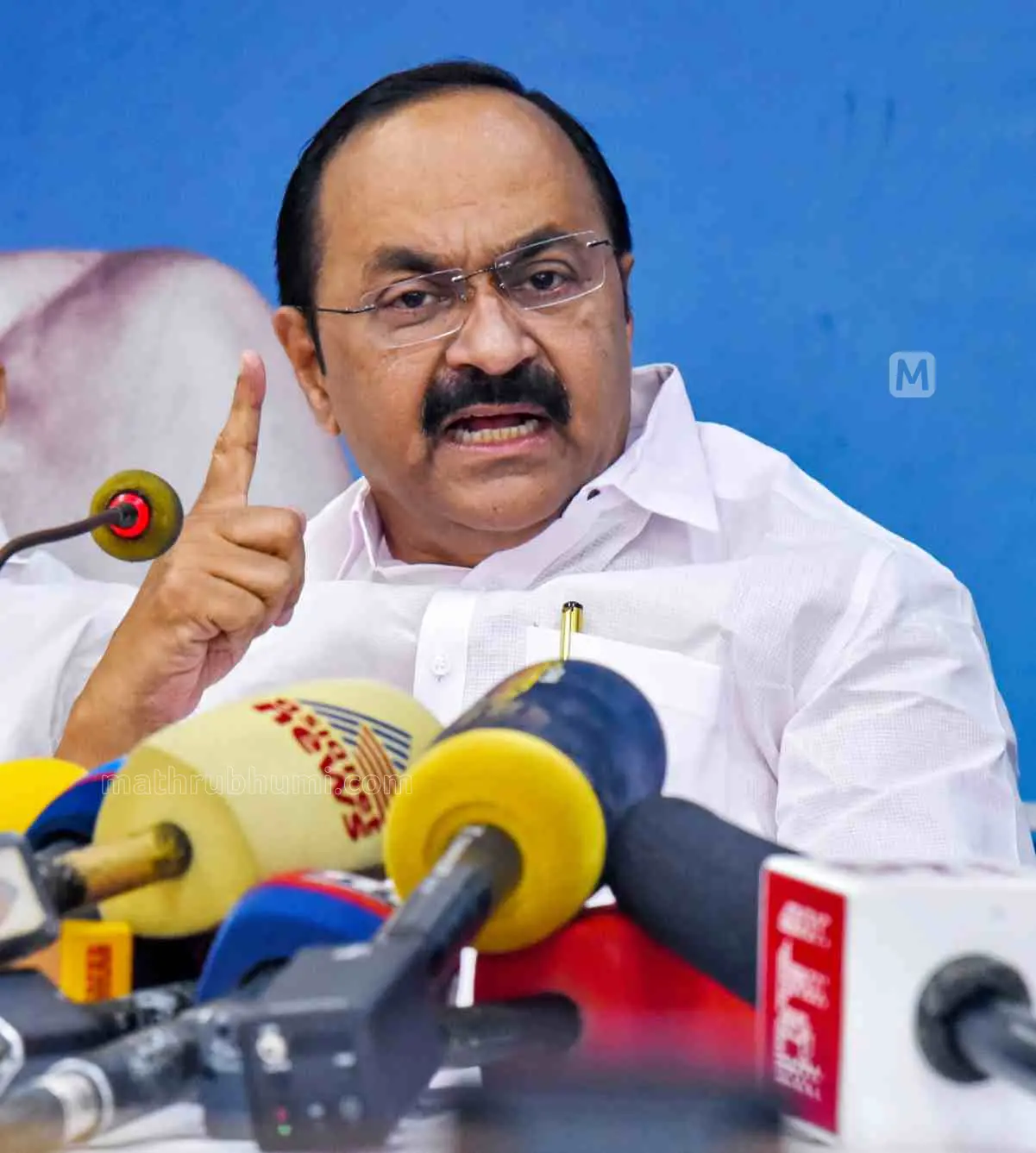 സതീശൻ