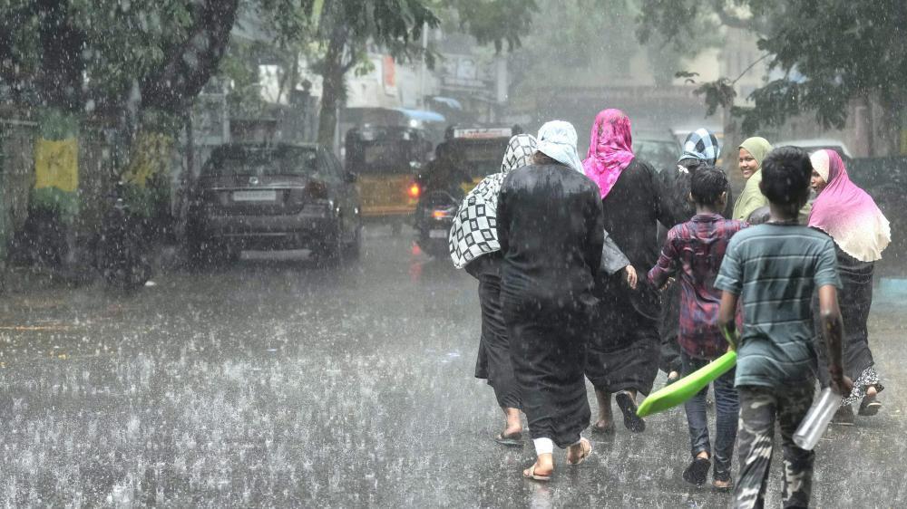 Heavy rain alert in Tamil Nadu: Schools shut in multiple districts today
