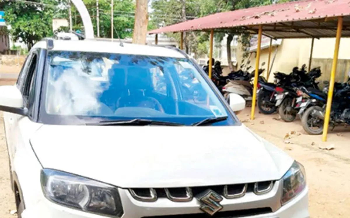 Vinu's car that was attacked near Nagarhole