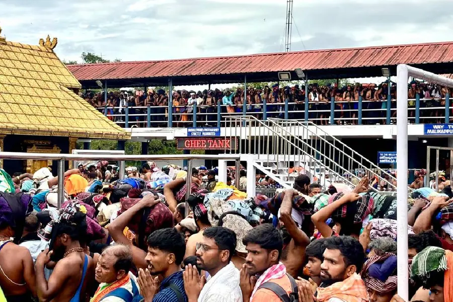 SABARIMALA DEVOTEES