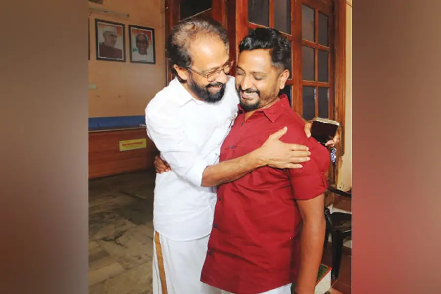 ‘രണ്ടുതവണ മത്സരിച്ച ഞാൻ അഞ്ചുതവണ മത്സരിക്കുന്ന പ്രിയപ്പെട്ട നേതാവിനുവേണ്ടി വഴിമാറിക്കൊടുക്കുകയാണ്’