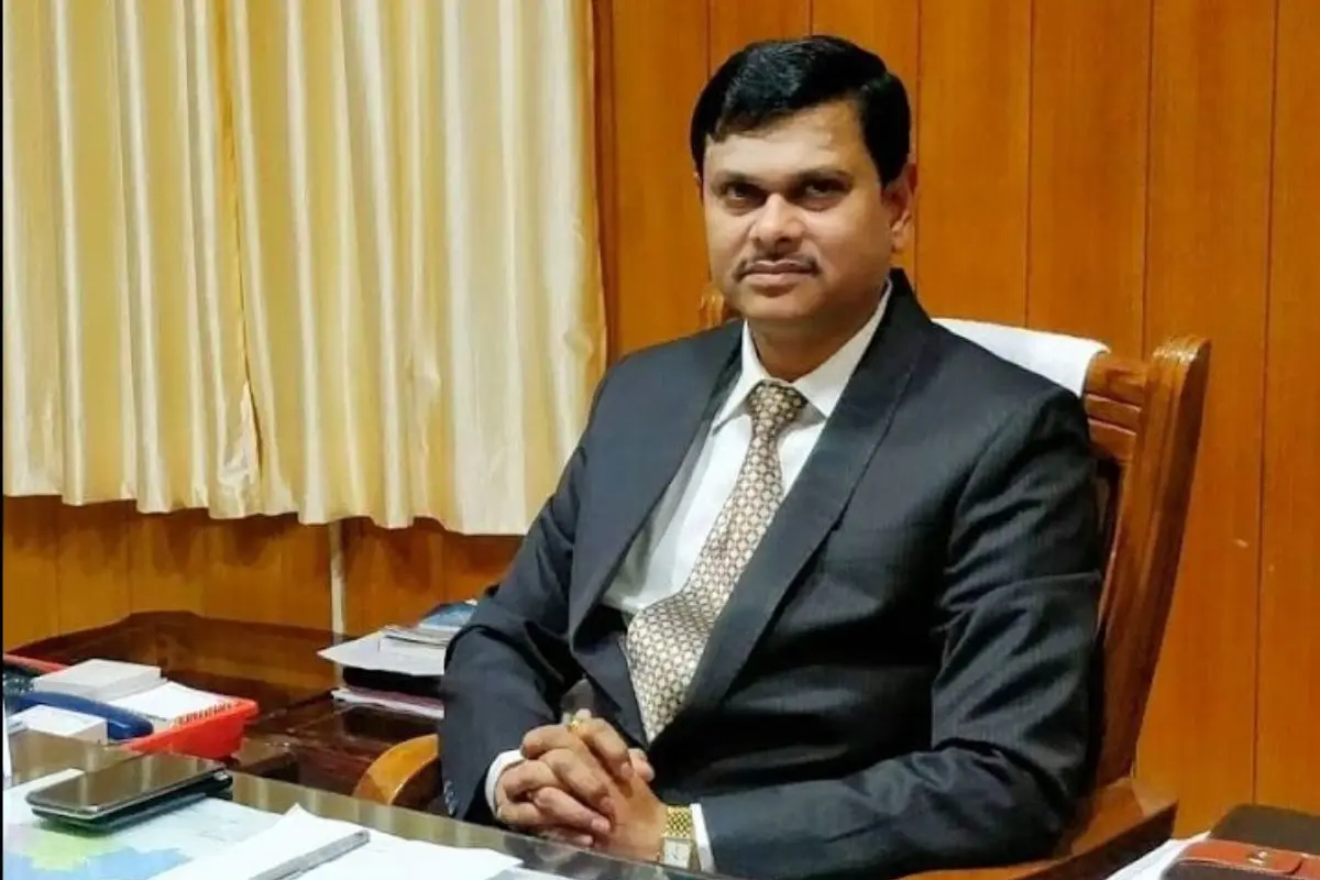 IAS officer Mahantesh Bilagi, whose life was tragically cut short in a road accident near Kalaburagi on Tuesday. Photo: X