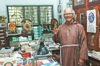 At 91, Fr Harshajan still teaches worldwide – A global educator across 22 countries