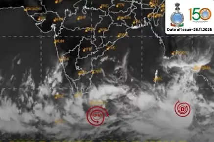 മലാക്ക കടലിടുക്കിൽ തീവ്രന്യൂനമർദം, ബംഗാൾ ഉൾക്കടലിൽ ന്യൂനമർദം; 'സെൻയാർ' ചുഴലിക്കാറ്റ് വരുന്നു