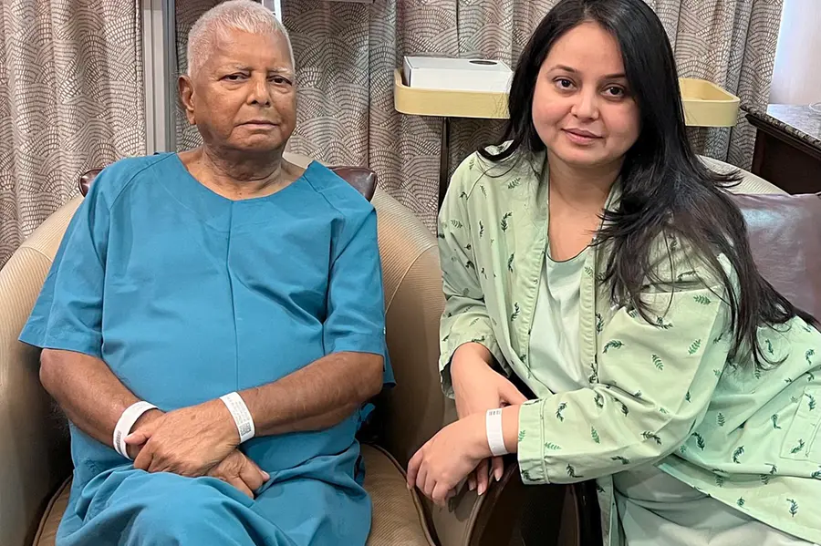 ‘അദ്ദേഹത്തെ വീട്ടിൽനിന്ന് പുറത്താക്കാൻ കഴിഞ്ഞേക്കാം, ജനഹൃദയത്തിൽ നിന്ന് എങ്ങനെ പുറത്താക്കും?’, പോസ്റ്റുമായി രോഹിണി ആചാര്യ