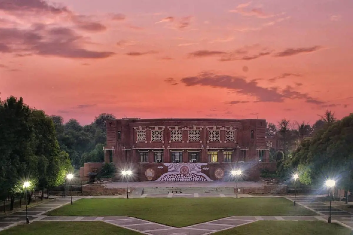 ഐഐഎം ലഖ്നൗ.|Photo: Facebook/IIM Lucknow