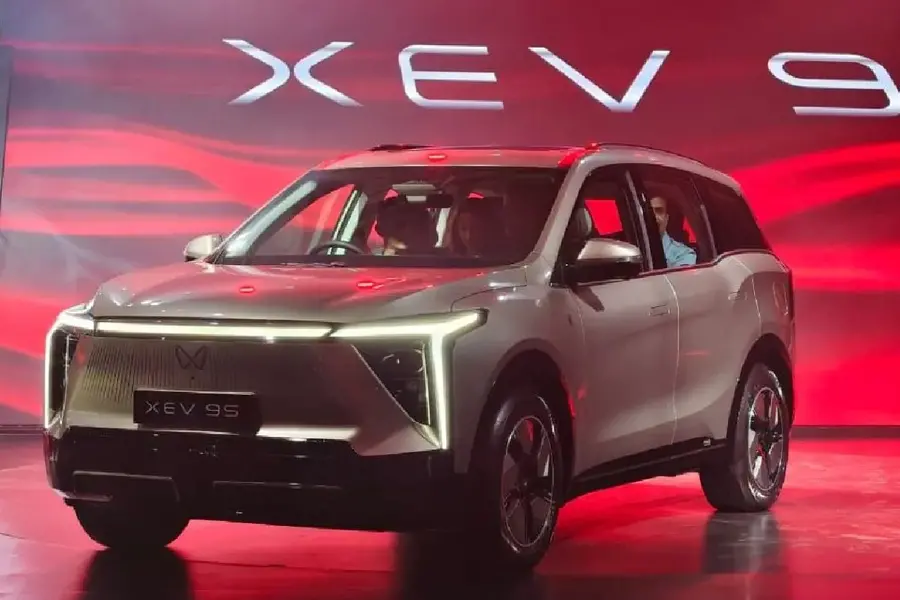 മഹീന്ദ്രയുടെ ആദ്യ 7-സീറ്റർ ഇലക്ട്രിക് SUV എത്തി; XEV 9S-നെ അടുത്തറിയാം