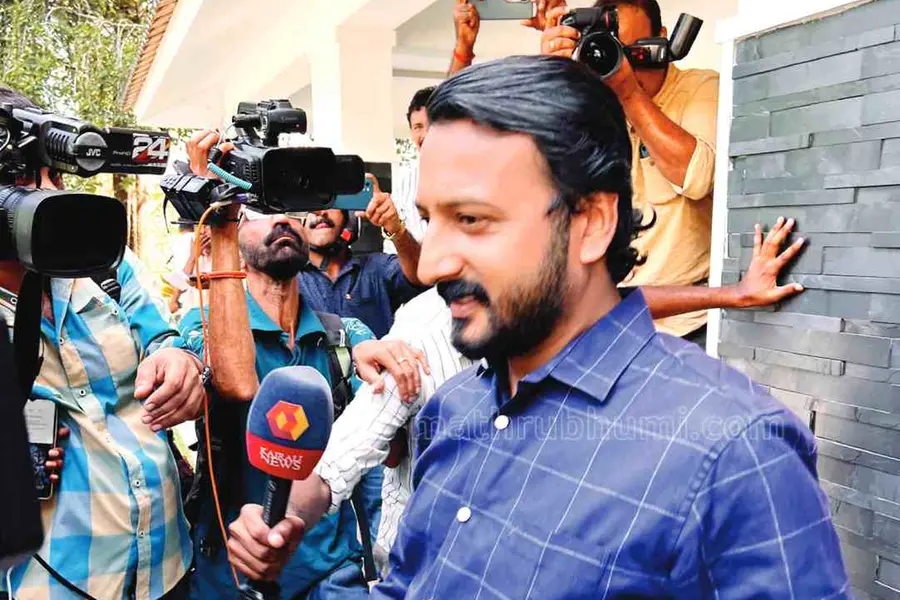 രാഹുൽ മാങ്കൂട്ടത്തിലിനെതിരേ പരാതിനൽകി യുവതി; ഡിജിറ്റൽ തെളിവടക്കം കൈമാറി; അറസ്റ്റ് ഉടൻ?