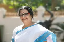 എംജിആറും രാജീവ് ഗാന്ധിയുമായും സൗഹൃദം; കല്ലറ ഗ്രാമത്തില്‍നിന്ന് സിനിമയിലേക്കും ഡല്‍ഹി രാഷ്ട്രീയത്തിലേക്കും വളര്‍ന്ന സരസമ്മ