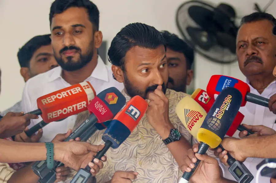 രാഹുൽ മാങ്കൂട്ടത്തിലിനെതിരായ ബലാത്സംഗ കേസ്; പരാതിക്കാരിയുടെ രഹസ്യമൊഴി രേഖപ്പെടുത്തുന്നു