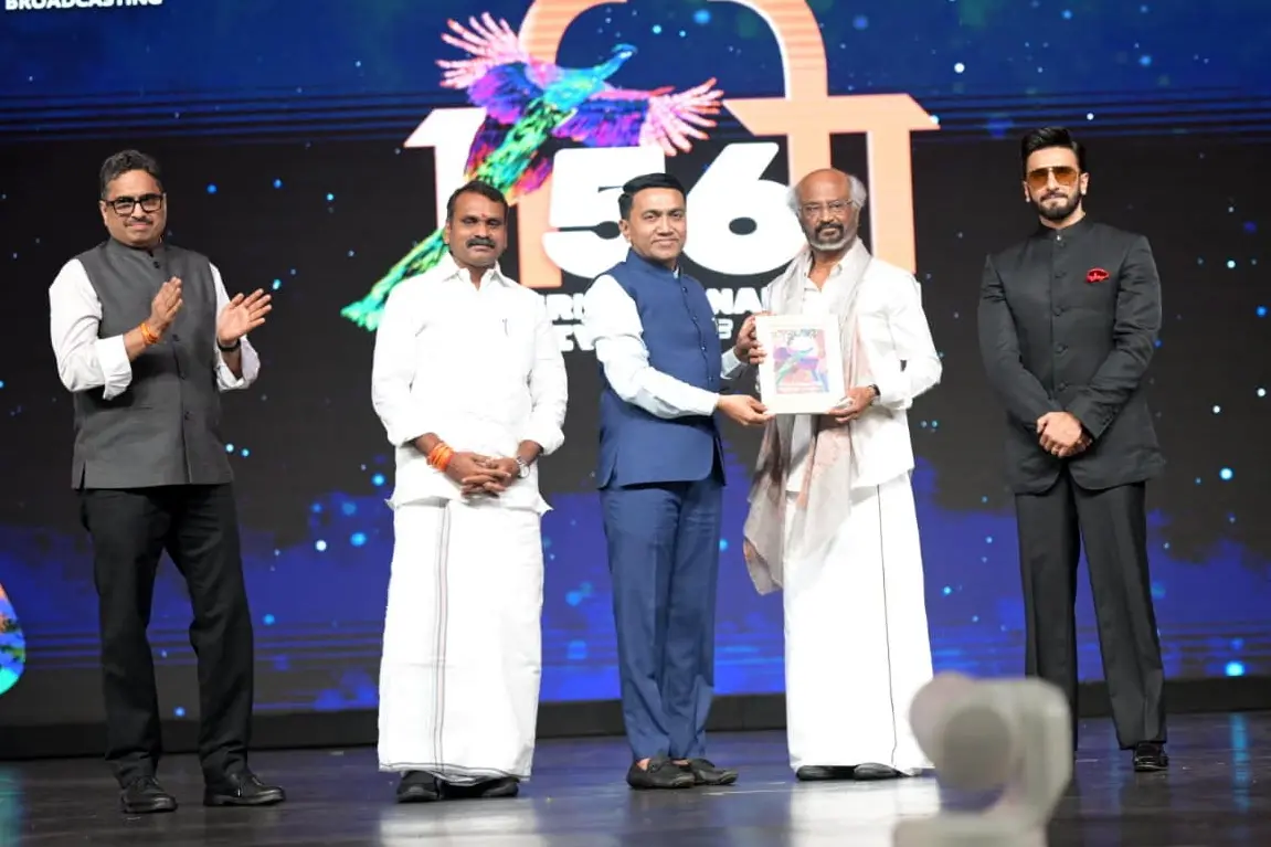 Goa Chief Minister Pramod Sawant confers the lifetime achievement award to superstar Rajinikanth as Union Minister of State L. Murugan and Bollywood actor Ranveer Singh look on during the closing ceremony of the 56th International Film Festival of India (IFFI), in Panaji | Photo: PTI