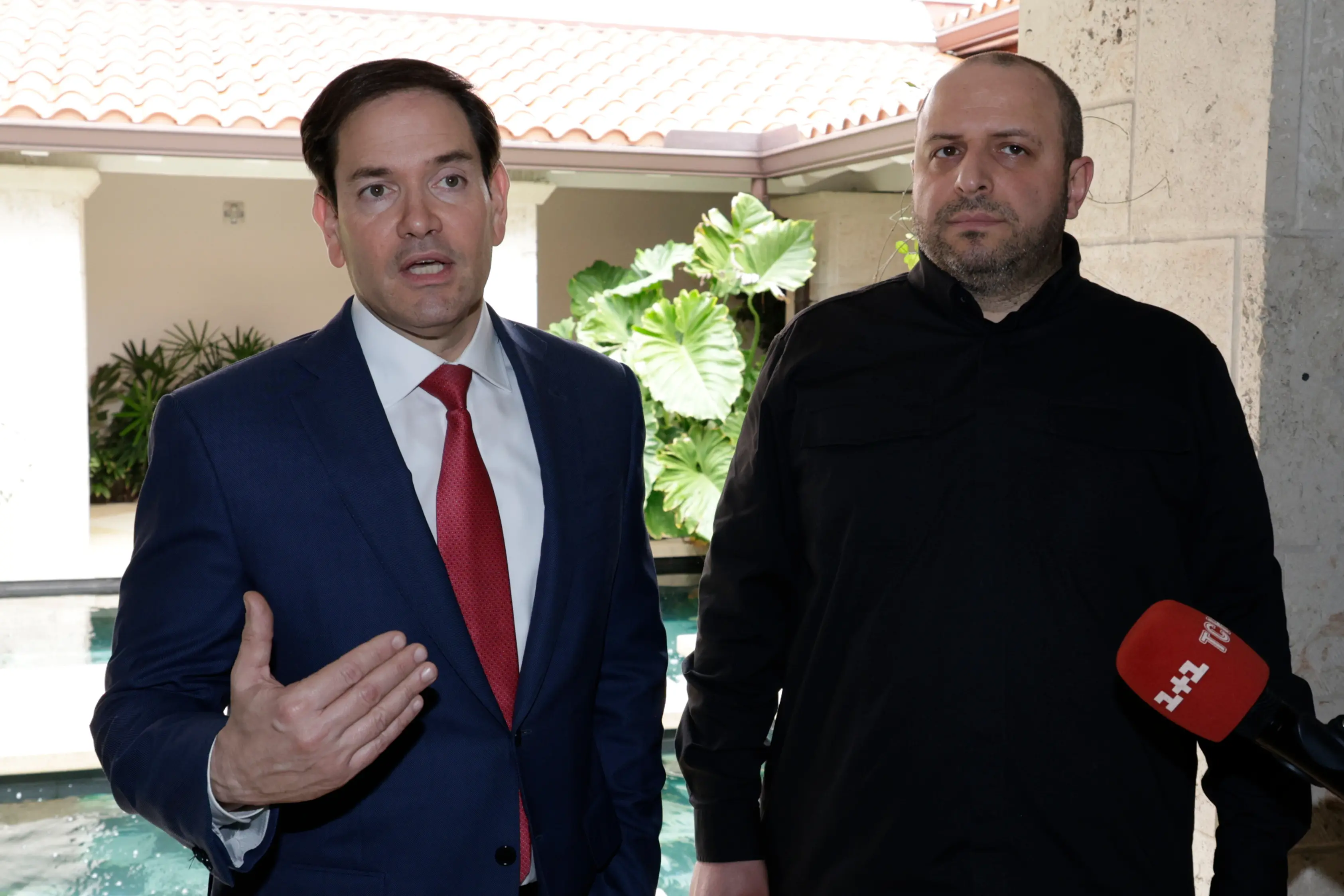 Secretary of State Marco Rubio, left, and Rustem Umerov, Secretary of the National Security of Ukraine talk to the media | Photo: AP
