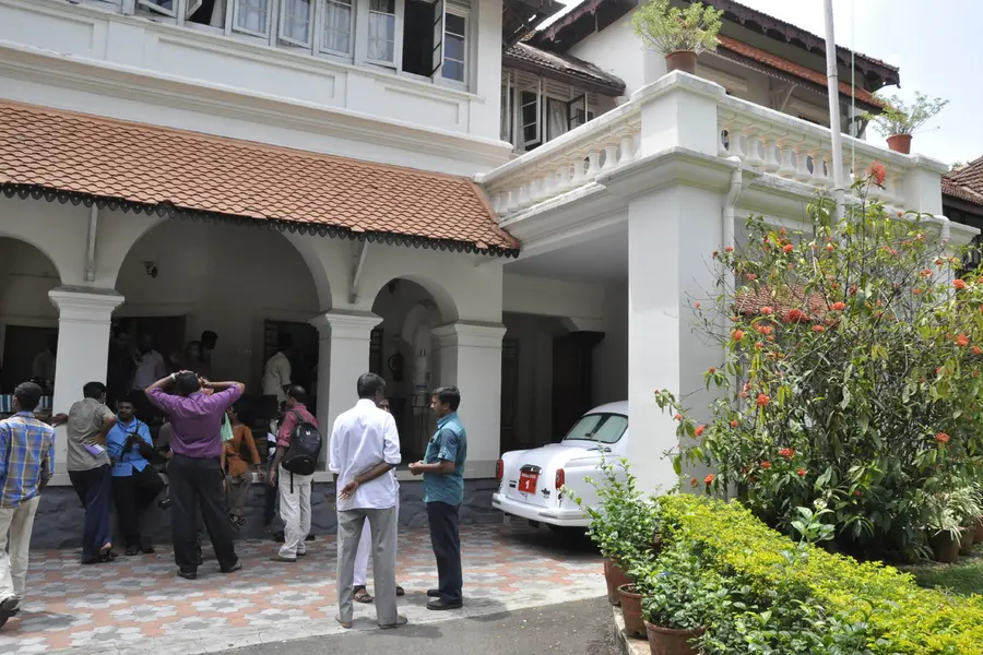 ക്ലിഫ് ഹൗസിന് ബോംബ് ഭീഷണി; ഇരട്ട സ്ഫോടനം നടത്തുമെന്ന് ഇ മെയില്, പരിശോധനയിൽ ഒന്നും കണ്ടെത്തിയില്ല