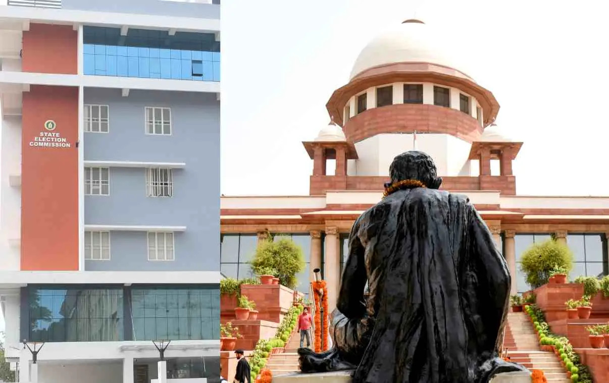 സംസ്ഥാന തിരഞ്ഞെടുപ്പ് കമ്മിഷൻ ആസ്ഥാനം, സുപ്രീംകോടതി |ഫോട്ടോ:മാതൃഭൂമി,ANI
