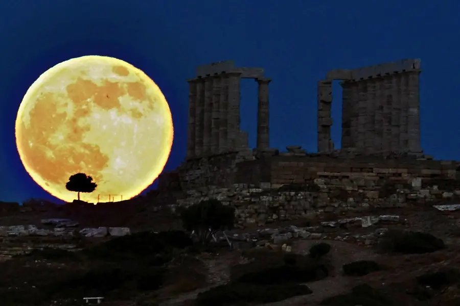 Final supermoon of 2025 to light up skies on December 4: Here’s when, where and how to watch it