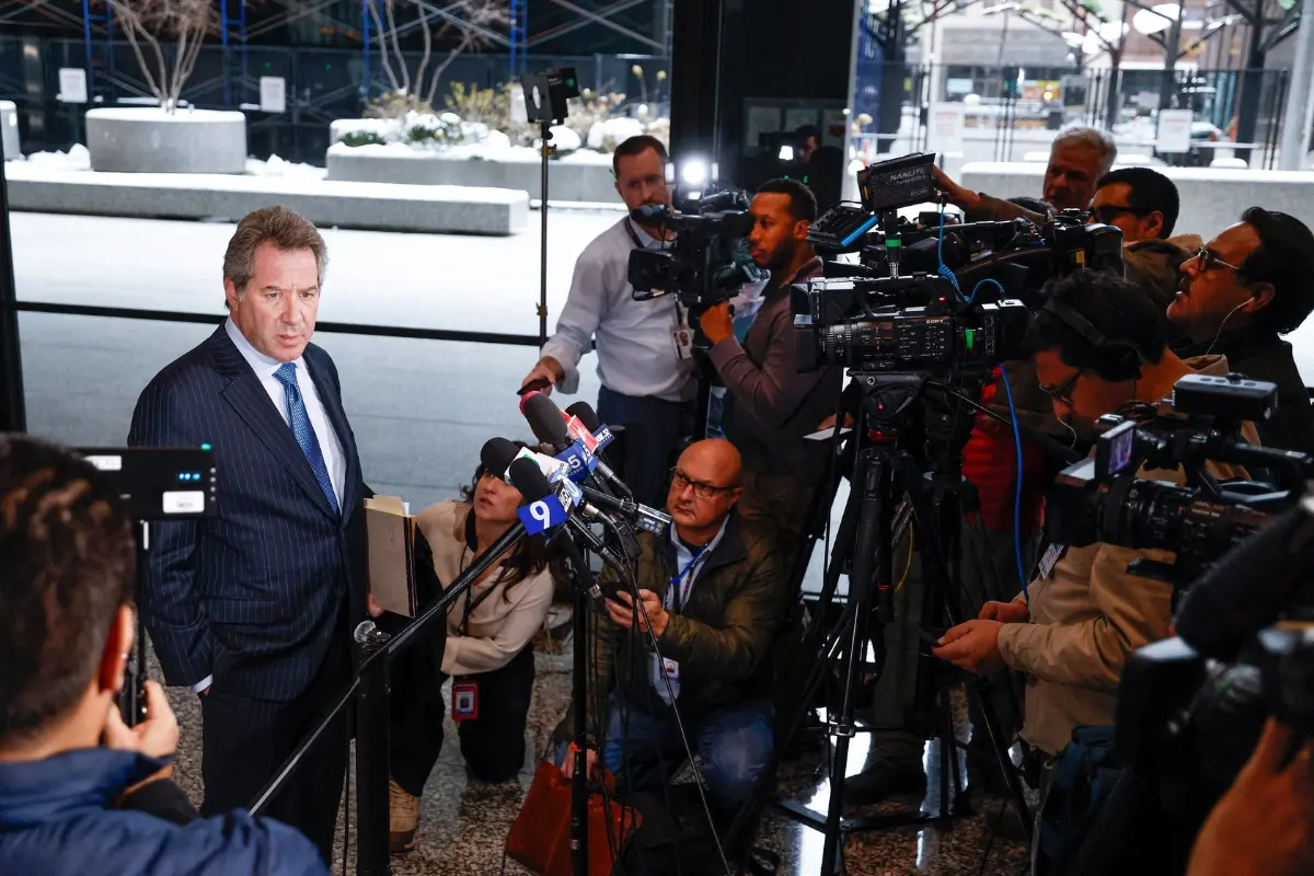 Jeffrey Lichtman attorney for Joaquin Guzman Lopez, son of convicted Mexican drug lord 'El Chapo' Guzman, speaks to the press | Photo: AFP