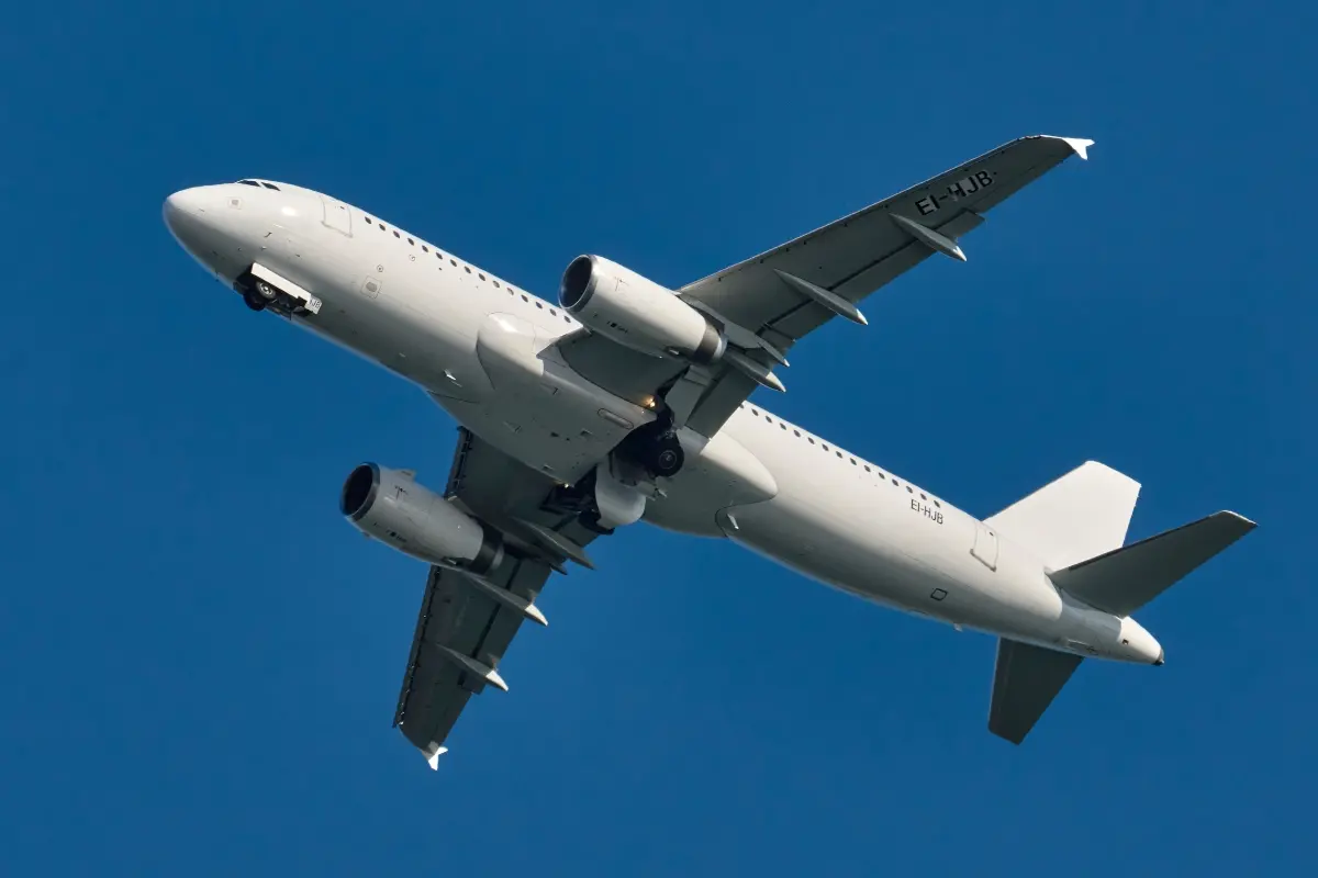 A White airline Airbus A320 | Photo: Corbis via Getty Images