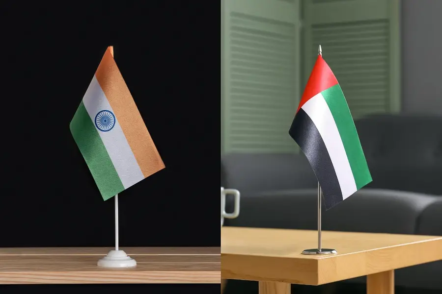India UAE flags