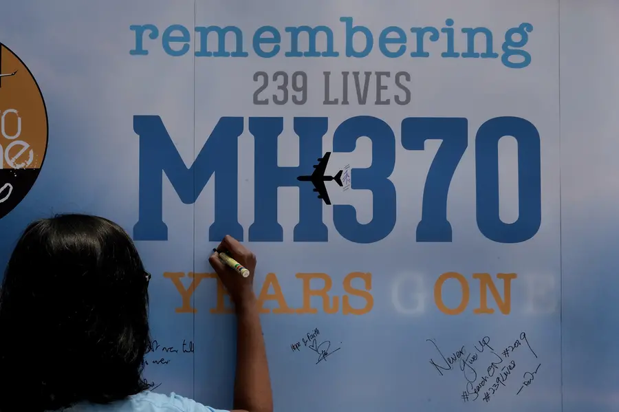2014-ല് അപ്രത്യക്ഷമായ എംഎച്ച് 370 എവിടെ? തിരച്ചില് പുനഃരാരംഭിക്കാന് മലേഷ്യ